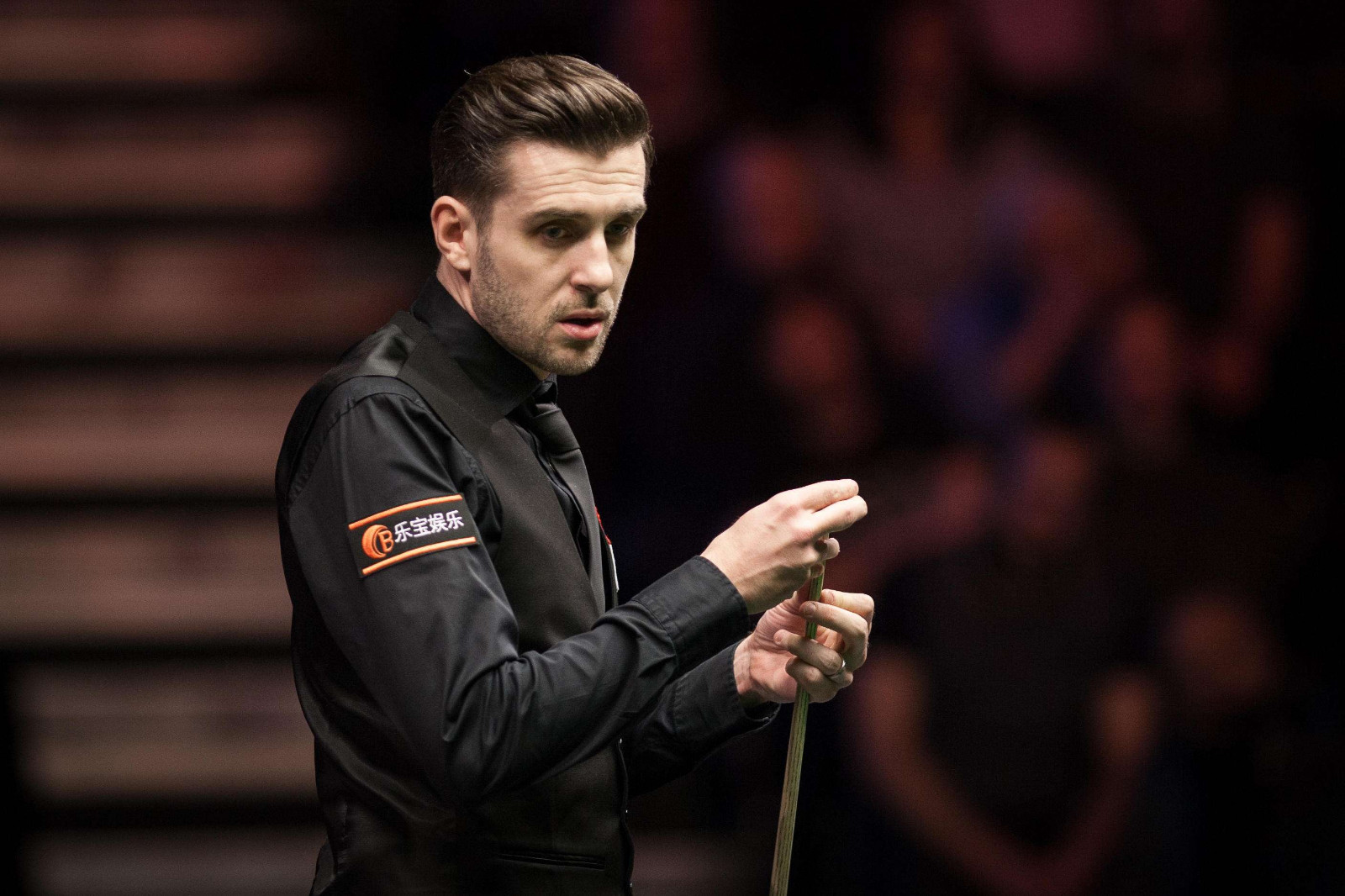 世俱杯4强 40岁巨星跪地狂欢！霸气教训对手：别假摔骗点球