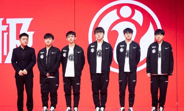 技场的双重 技场的双重